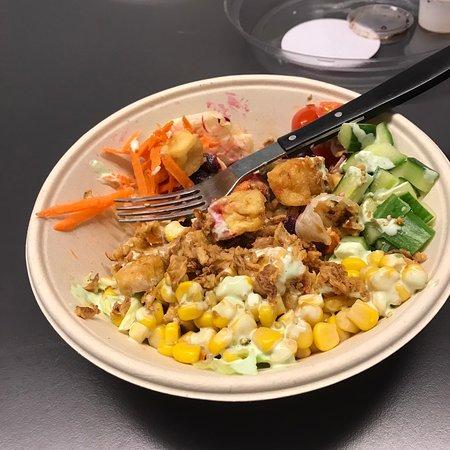 Aloha Poke bowl & Woke bowl